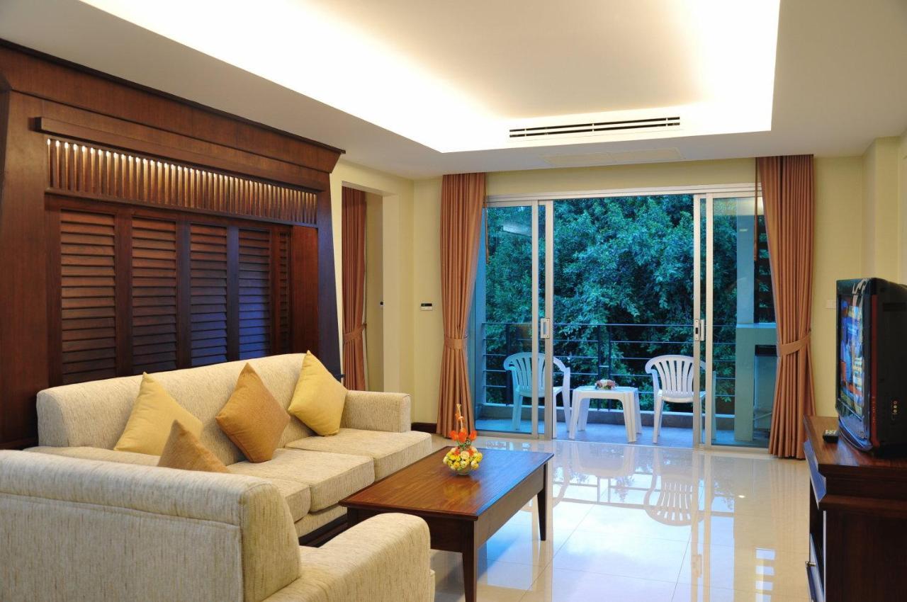 August Suites Pattaya Værelse billede
