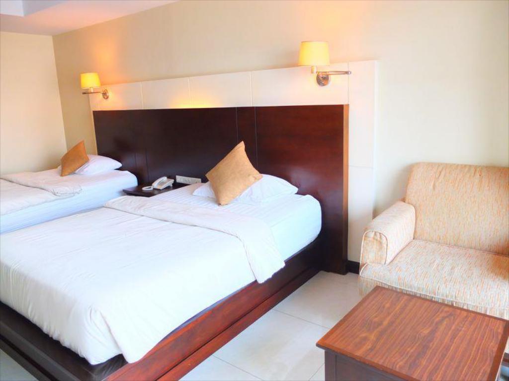 August Suites Pattaya Eksteriør billede