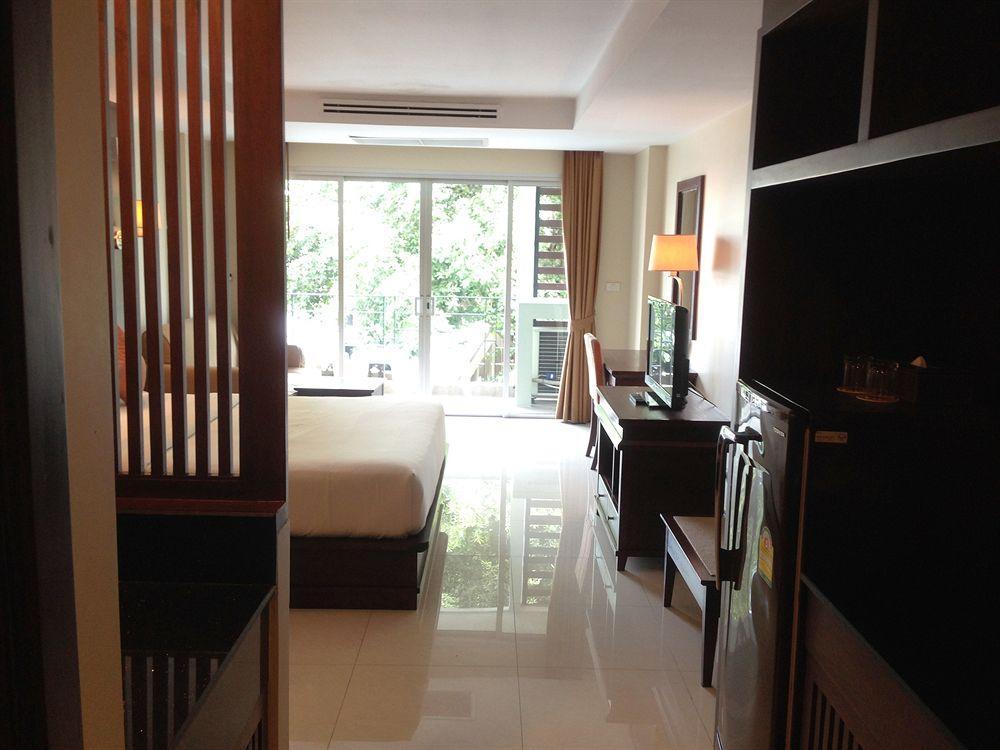 August Suites Pattaya Eksteriør billede