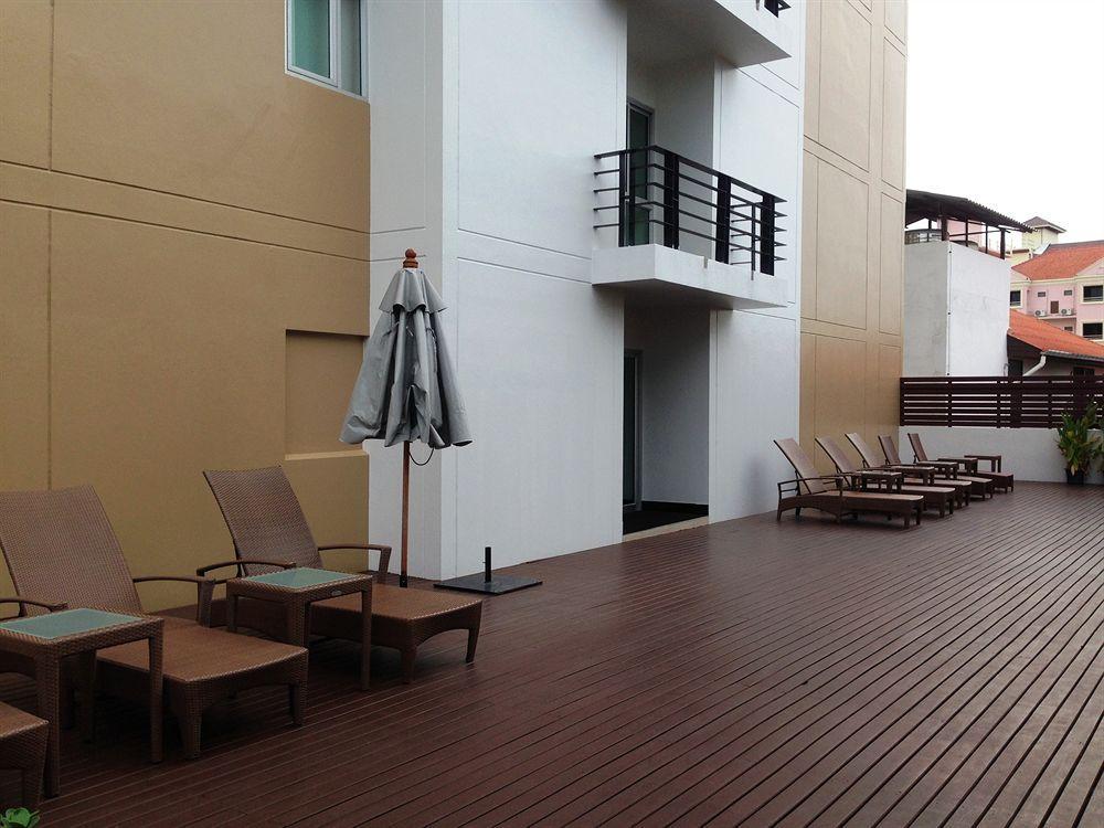 August Suites Pattaya Eksteriør billede